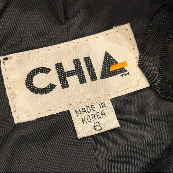 Vintage Women’s Black genuine leather shorts Chia Size 6 Classic 🔥Sexy Excellent - Picture 5 of 15